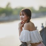 女性